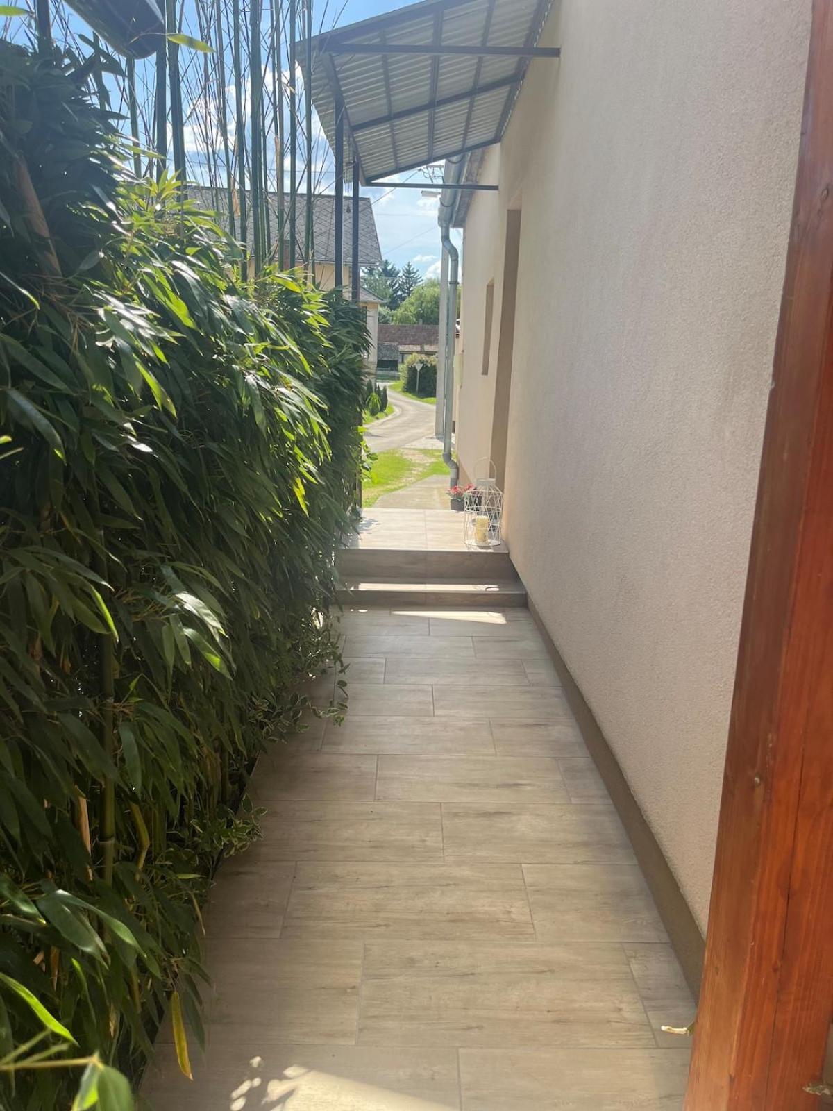 Apartamento Tejfeles Vendeghaz Porva Exterior foto